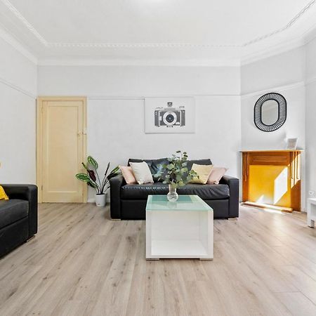 Burwood Newly Renovated 2 Bedroom Apartment Sydney Exterior foto