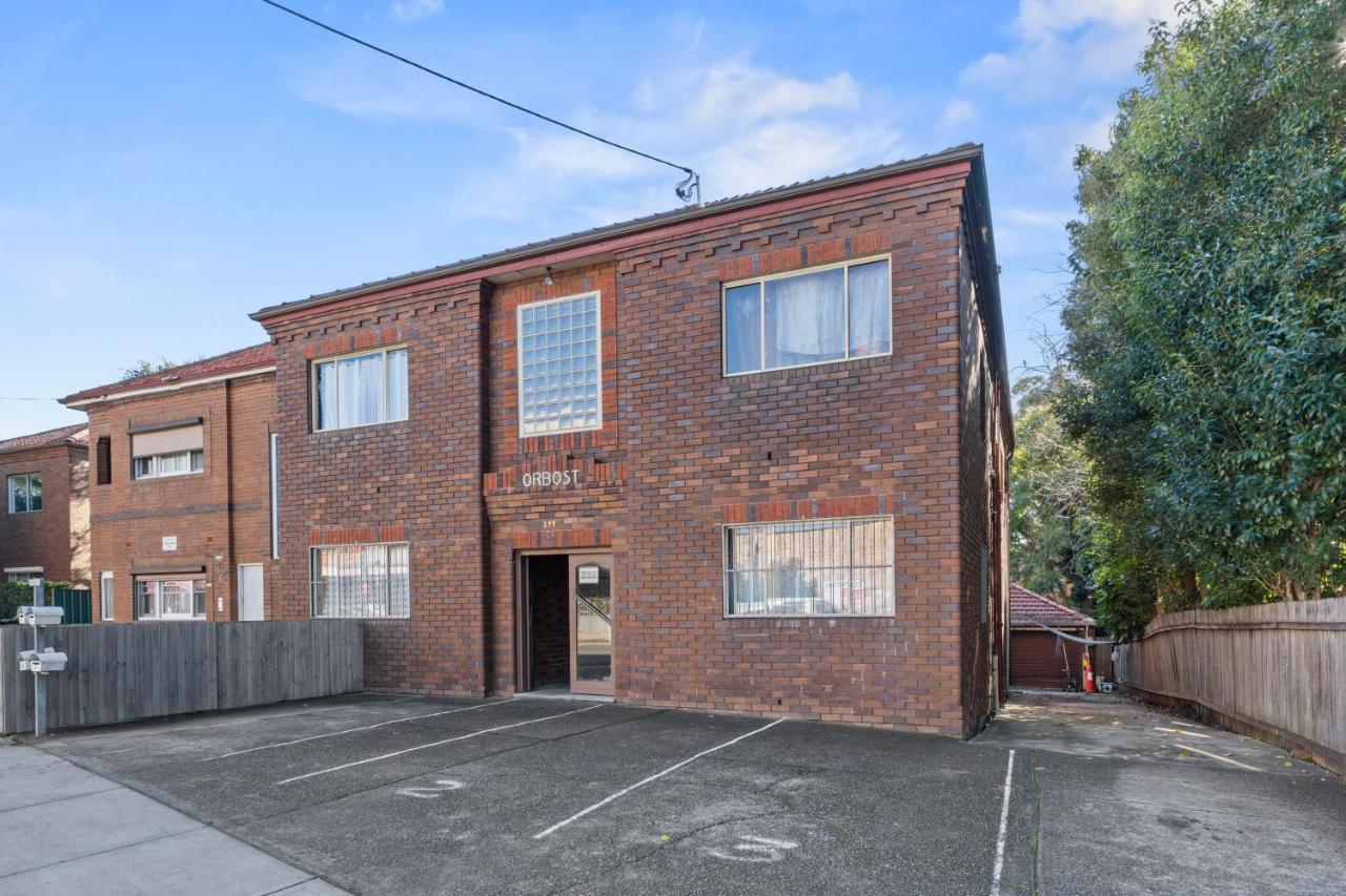 Burwood Newly Renovated 2 Bedroom Apartment Sydney Exterior foto