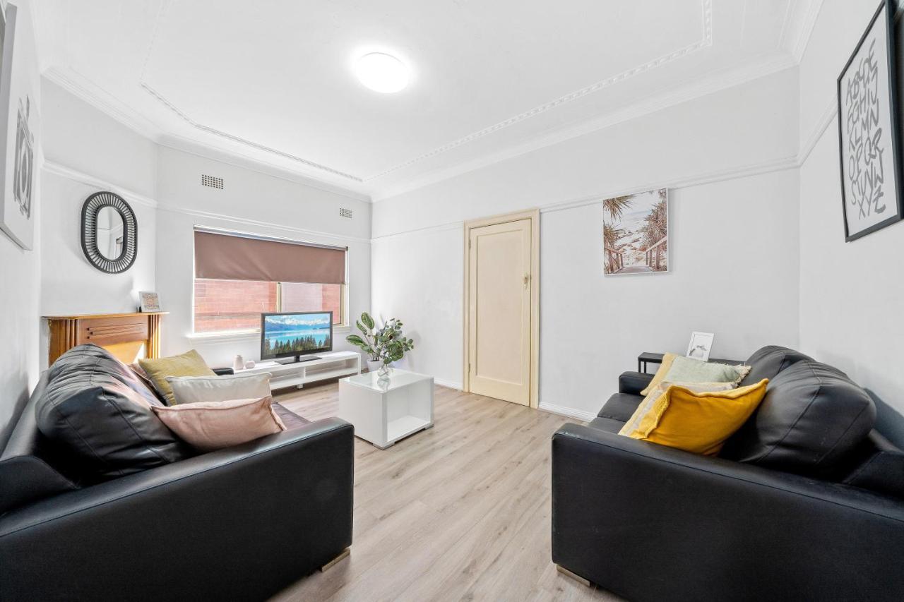 Burwood Newly Renovated 2 Bedroom Apartment Sydney Exterior foto