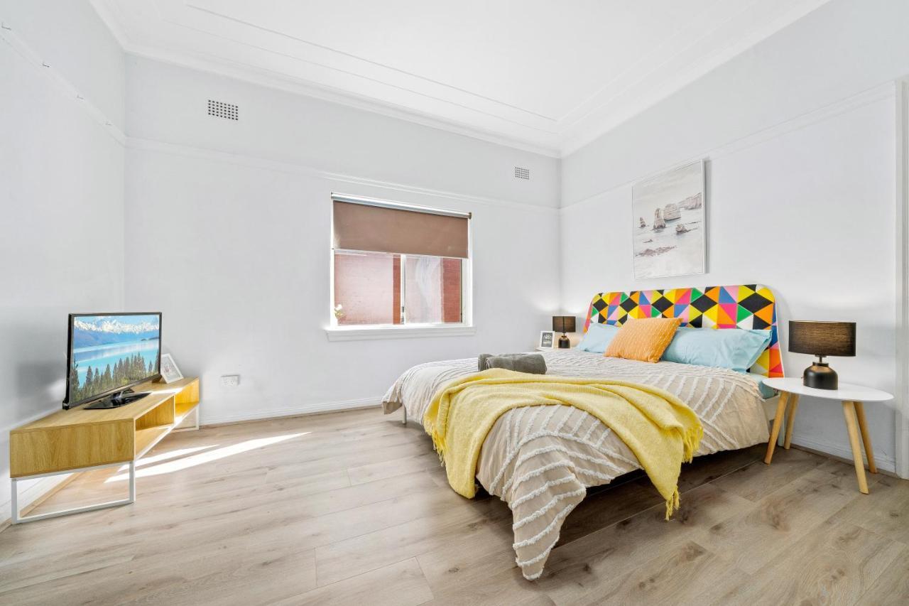 Burwood Newly Renovated 2 Bedroom Apartment Sydney Exterior foto